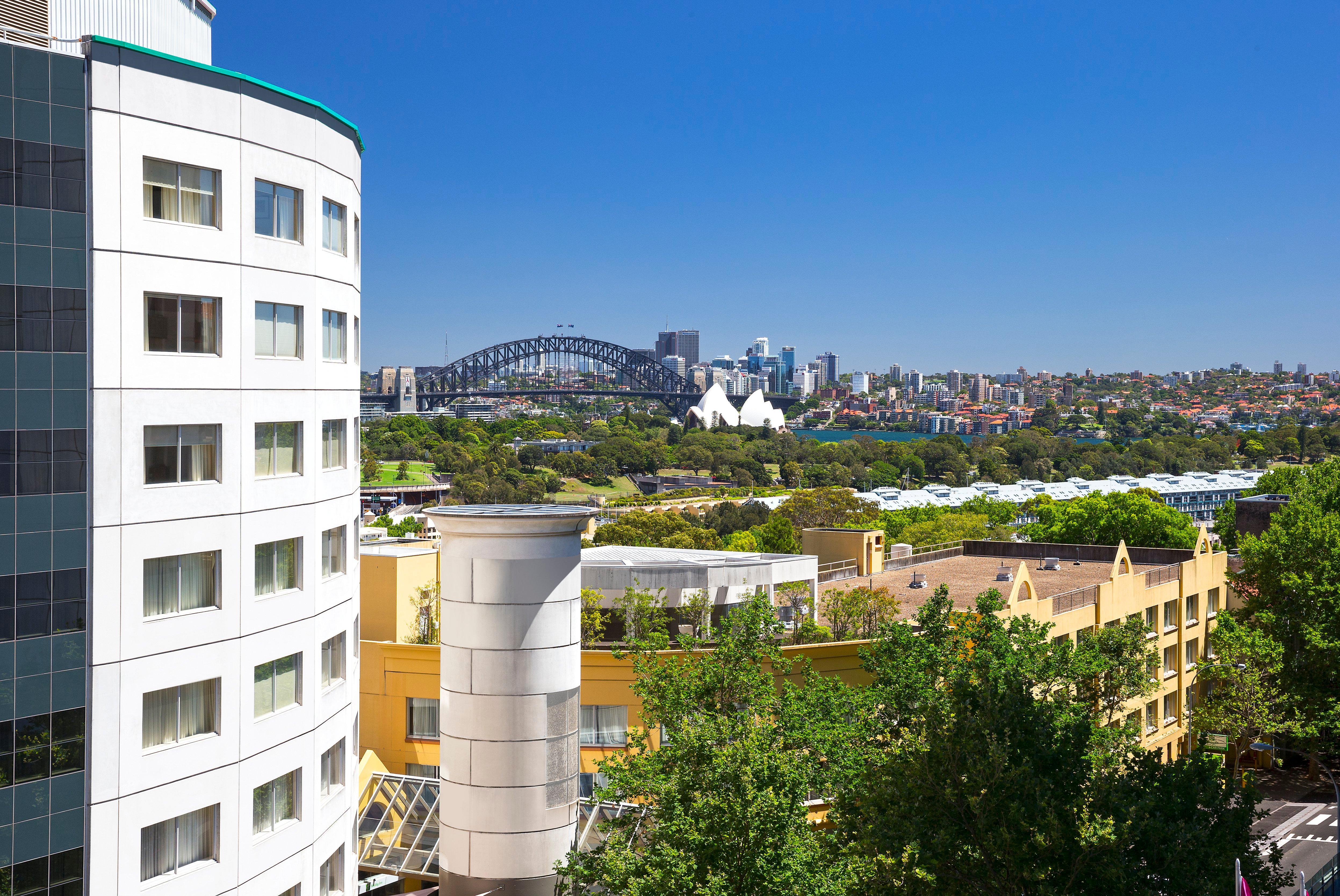 Holiday Inn Sydney Potts Point Exterior photo